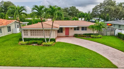 821 SW 3rd St, Boca Raton, FL 33486