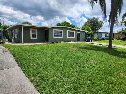 5712 Tarragon Dr, West Palm Beach, FL 33415