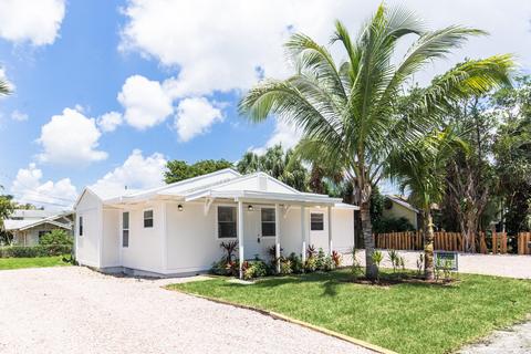 871 E Dolphin Ridge Rd, West Palm Beach, FL 33406