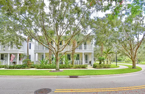 1478 Sunshine Dr, Jupiter, FL 33458