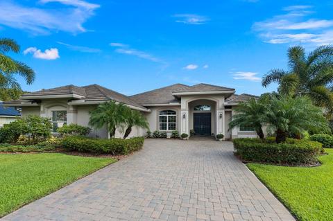 9518 Shadow Ln, Fort Pierce, FL 34951