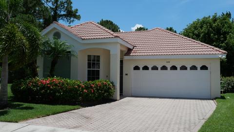 544 SW New Castle Cv, Port Saint Lucie, FL 34986