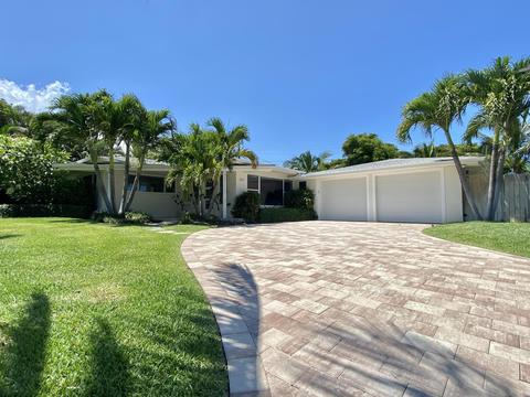 411 Apollo Dr, Juno Beach, FL 33408