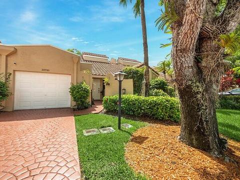 22720 Meridiana Dr, Boca Raton, FL 33433