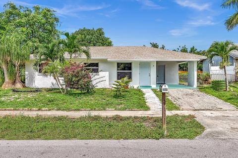 2511 NW 1st St, Boynton Beach, FL 33435