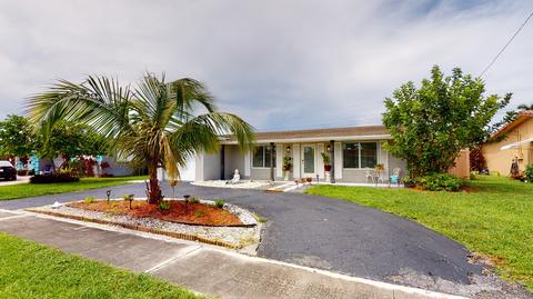 567 S Crescent Dr, Hollywood, FL 33021