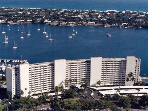 132 Lakeshore Dr #G27, North Palm Beach, FL 33408