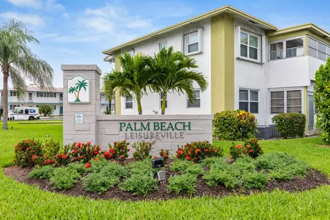 1111 Lake Ter #104, Boynton Beach, FL 33426