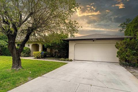 1933 SE Franciscan St, Port Saint Lucie, FL 34953
