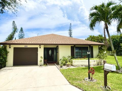 6420 Olivewood Cir, Greenacres, FL 33463