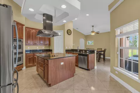 5928 NW Brenda Cir, Port Saint Lucie, FL 34986