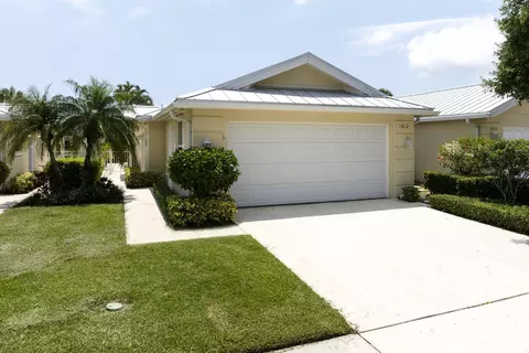 1612 SW Waterfall Blvd, Palm City, FL 34990