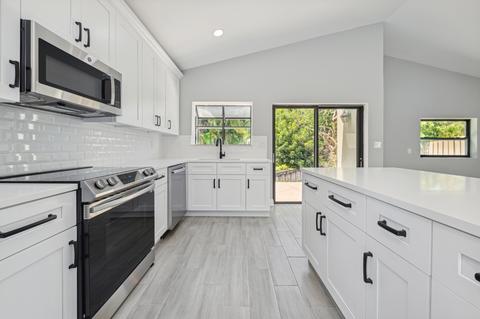 1880 NW 10th St, Delray Beach, FL 33445