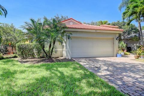 3945 Sea Grape Cir, Delray Beach, FL 33445