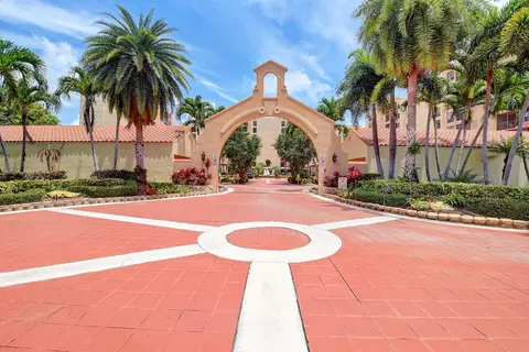 7161 Promenade Dr #801, Boca Raton, FL 33433
