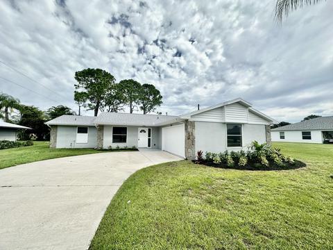 2481 SE Sapelo Ave, Port Saint Lucie, FL 34952