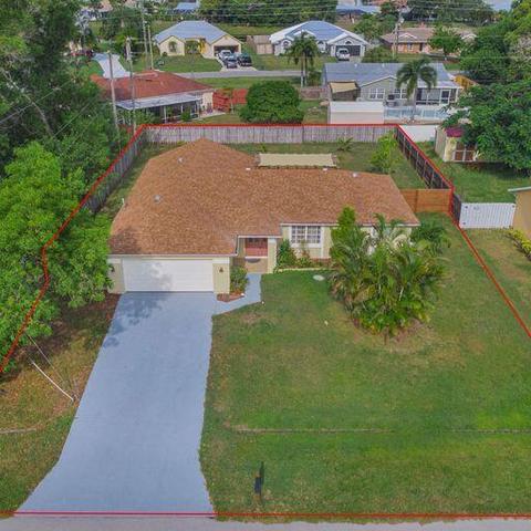 2586 SE Rock Springs Dr, Port Saint Lucie, FL 34952