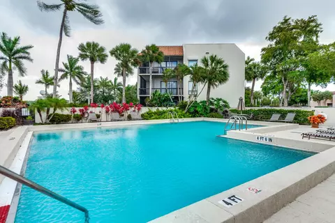 2500 Presidential Way #103, West Palm Beach, FL 33401