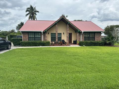 813 NE 2nd St, Belle Glade, FL 33430