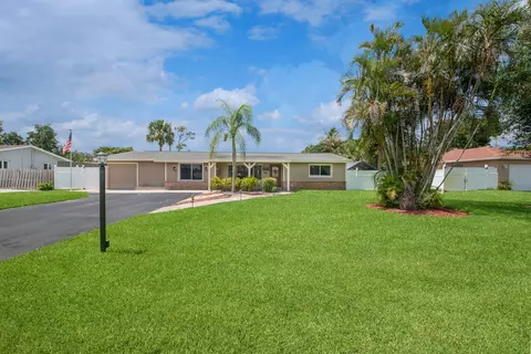 50 W Arch Dr, Lake Worth, FL 33467