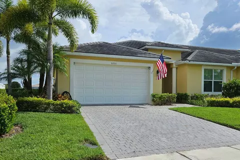 6260 NW Helmsdale Way, Port Saint Lucie, FL 34983
