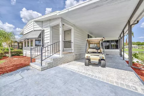 8208 Cinnamon Ln, Port Saint Lucie, FL 34952