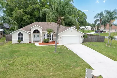 6547 NW Chugwater Cir, Port Saint Lucie, FL 34983