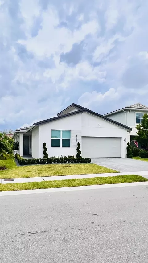 4233 Marina Way, Lighthouse Point, FL 33064