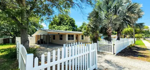 6211 S Richard Ave, Tampa, FL 33616