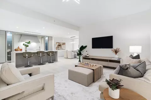 200 SE Mizner Blvd #414, Boca Raton, FL 33432