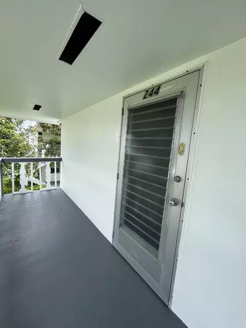244 Sheffield J, West Palm Beach, FL 33417