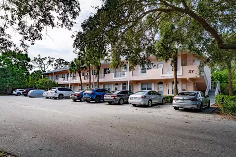 18081 SE Country Club Dr #369, Jupiter, FL 33469