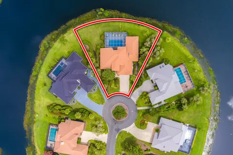 4301 SW Dundee Ct, Palm City, FL 34990