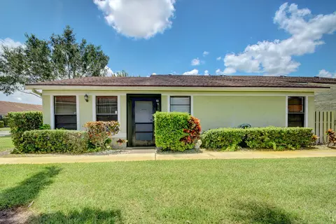 4279 Willow Brook Cir, West Palm Beach, FL 33417