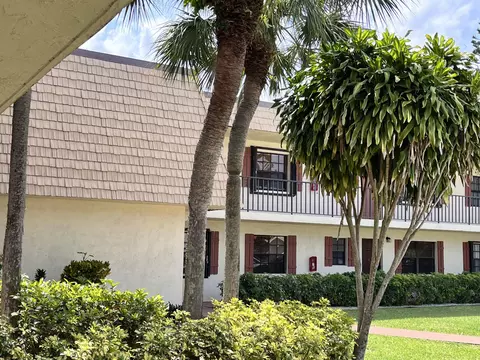 4485 Oak Terrace Dr, Greenacres, FL 33463