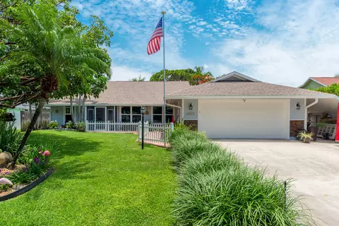 6614 SE Sylvan Pl, Hobe Sound, FL 33455
