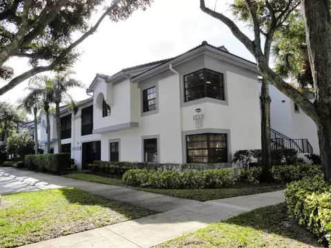 5475 Verona Dr #N, Boynton Beach, FL 33437