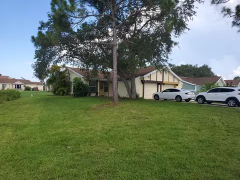 1601 SE Kestwick Ct, Port Saint Lucie, FL 34952