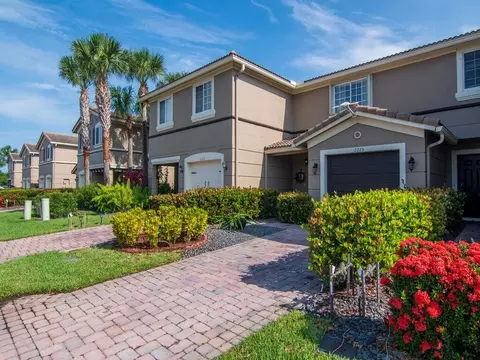 2225 SW Marshfield Ct, Port Saint Lucie, FL 34953