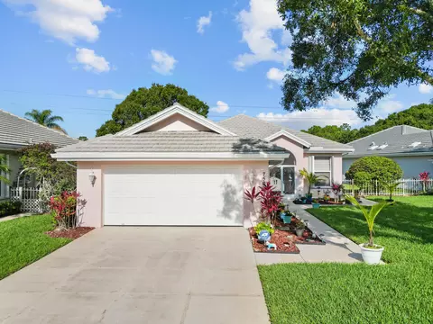 7500 SE Waxberry Cir, Hobe Sound, FL 33455