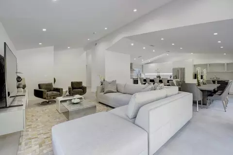 6741 Woodbridge Dr, Boca Raton, FL 33434
