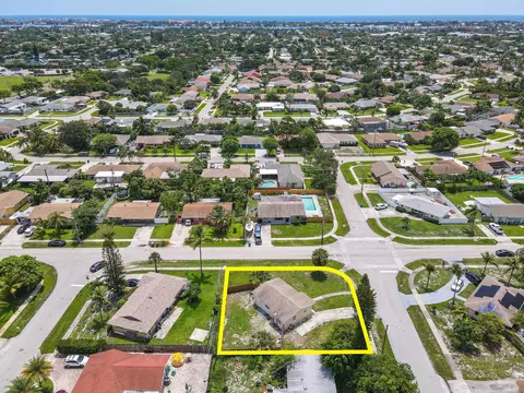 1403 W Jennings St, Lantana, FL 33462