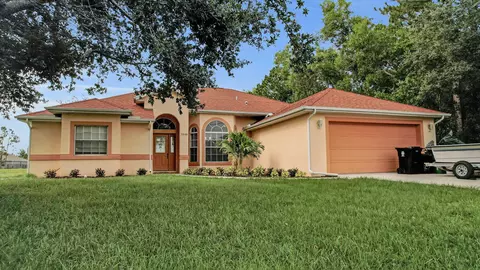 5948 NW Hann Dr, Port Saint Lucie, FL 34986