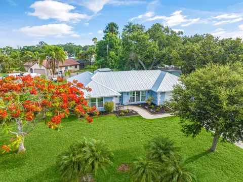 404 21st St SE, Vero Beach, FL 32962