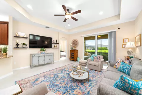 12767 SW Lake Fern Cir, Port Saint Lucie, FL 34987