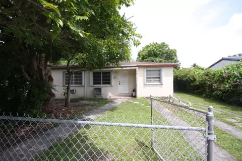 940 SW 73rd Ct, Miami, FL 33144