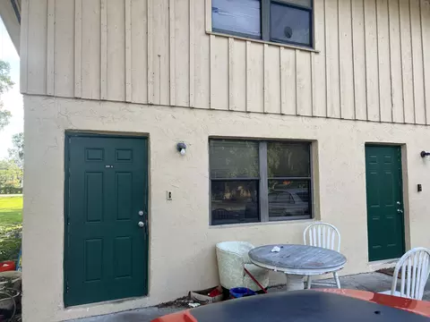 2355 SW 28th St #100A, Okeechobee, FL 34974