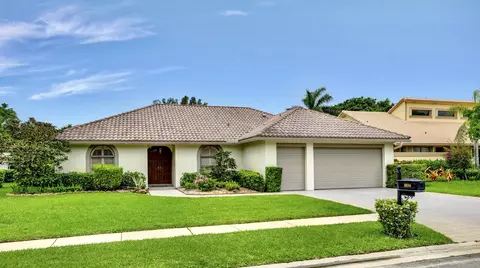 10134 Canoe Brook Cir, Boca Raton, FL 33498