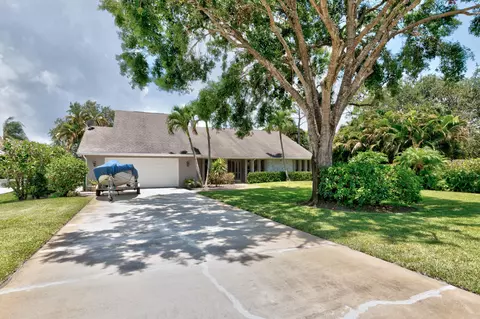 5601 Deer Run Dr, Fort Pierce, FL 34951