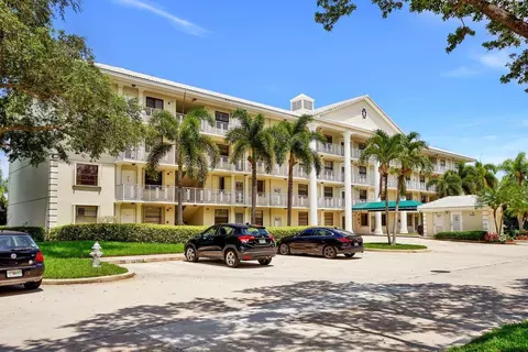 6061 Balboa Cir #402, Boca Raton, FL 33433